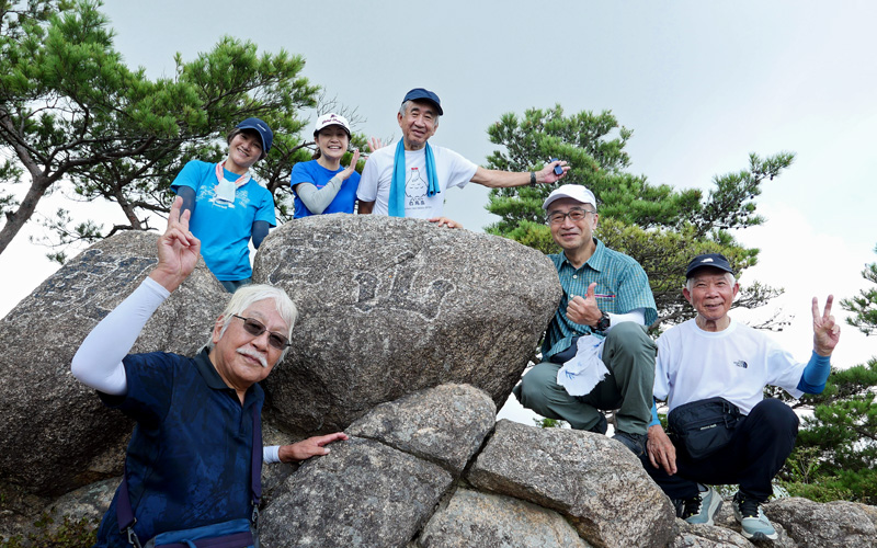 山と飲み会　観音山からごろごろ岳　そして「どんがめ」へ