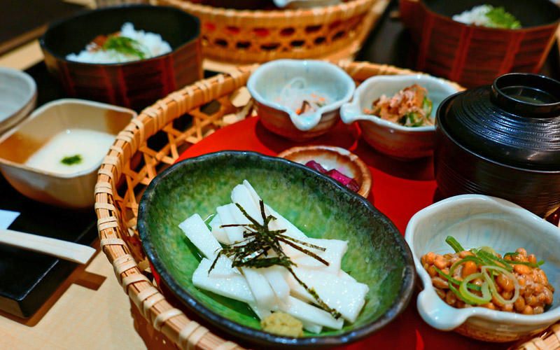 神戸・HAT神戸　とろ麦の「ねばねばたっぷり」