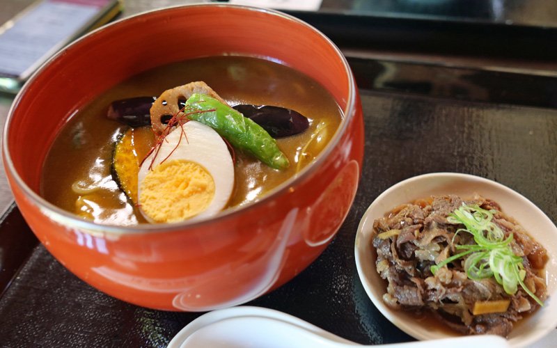 京都・聖護院　「西尾八ッ橋の里」のカレーうどん