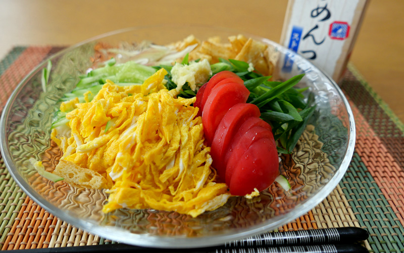 自分でつくる　暑い日のぶっかけ素麺