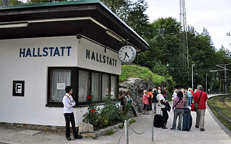 My memory　駅　世界の湖岸で最も美しい街　ハルシュタット