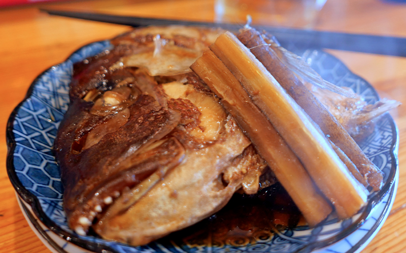 京都駅　いなせやの鯛のあら煮で昼飲み