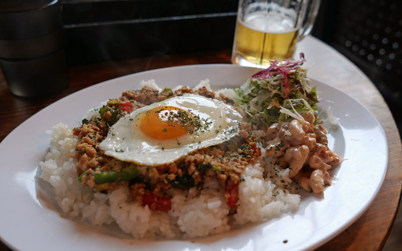 島本　山崎ウラロジ食堂のガパオライス