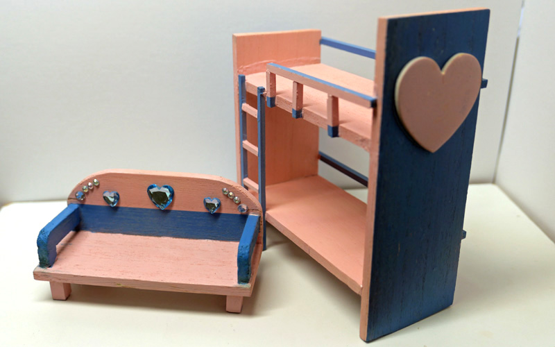 ミキちゃん・マキちゃんの２段ベッドとソファー