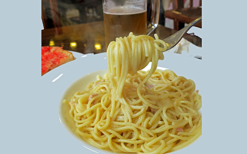 My memory　旅ランチ　バルセロナ　サグラダ・ファミリアとカルボナーラ