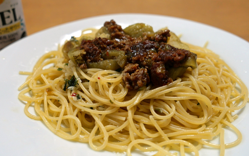 自分でつくる　麻婆茄子風のリメーク・パスタ